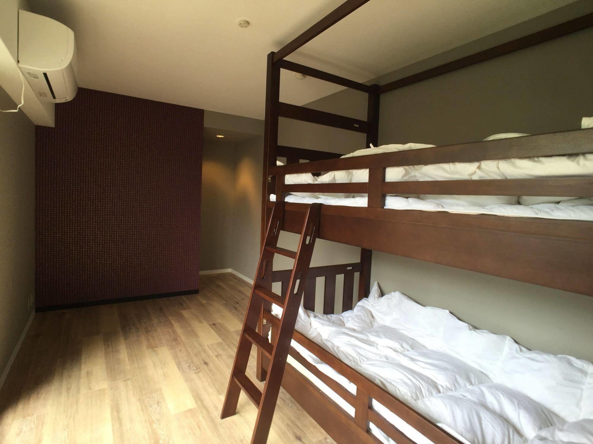 Toyotaya Hostel Nishinomiya Dış mekan fotoğraf