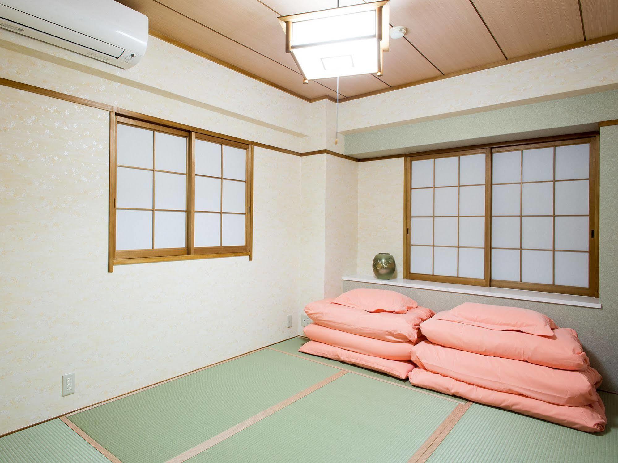 Toyotaya Hostel Nishinomiya Dış mekan fotoğraf